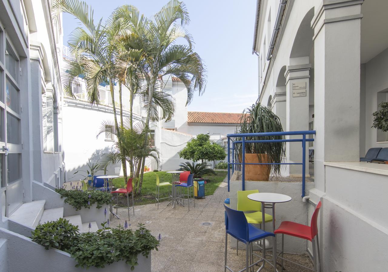 Albergue Inturjoven Малага Екстер'єр фото