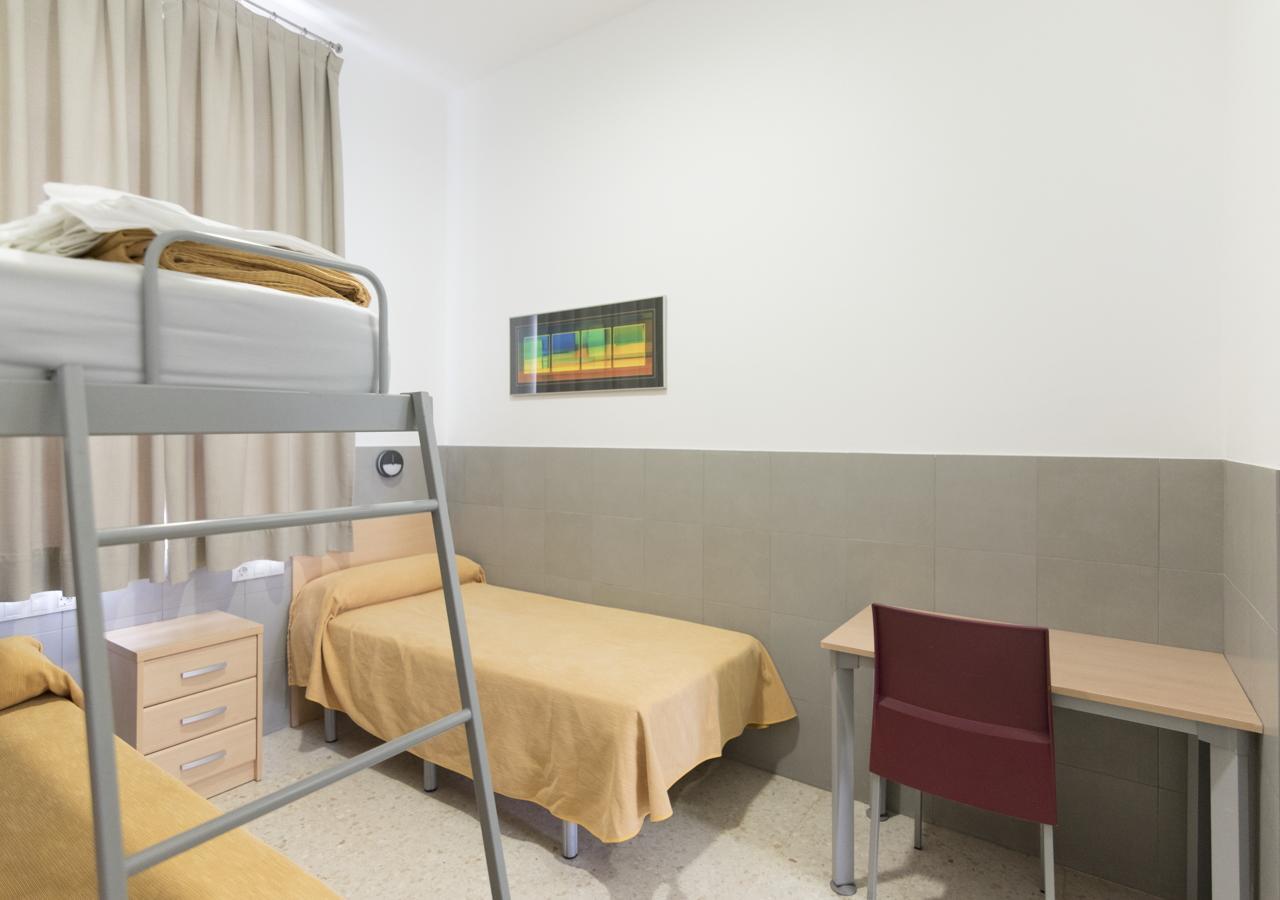 Albergue Inturjoven Малага Екстер'єр фото